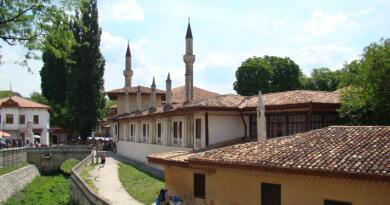 Бахчисарай. Крымское Ханство и пещерный город Чуфут-Кале - фото 47